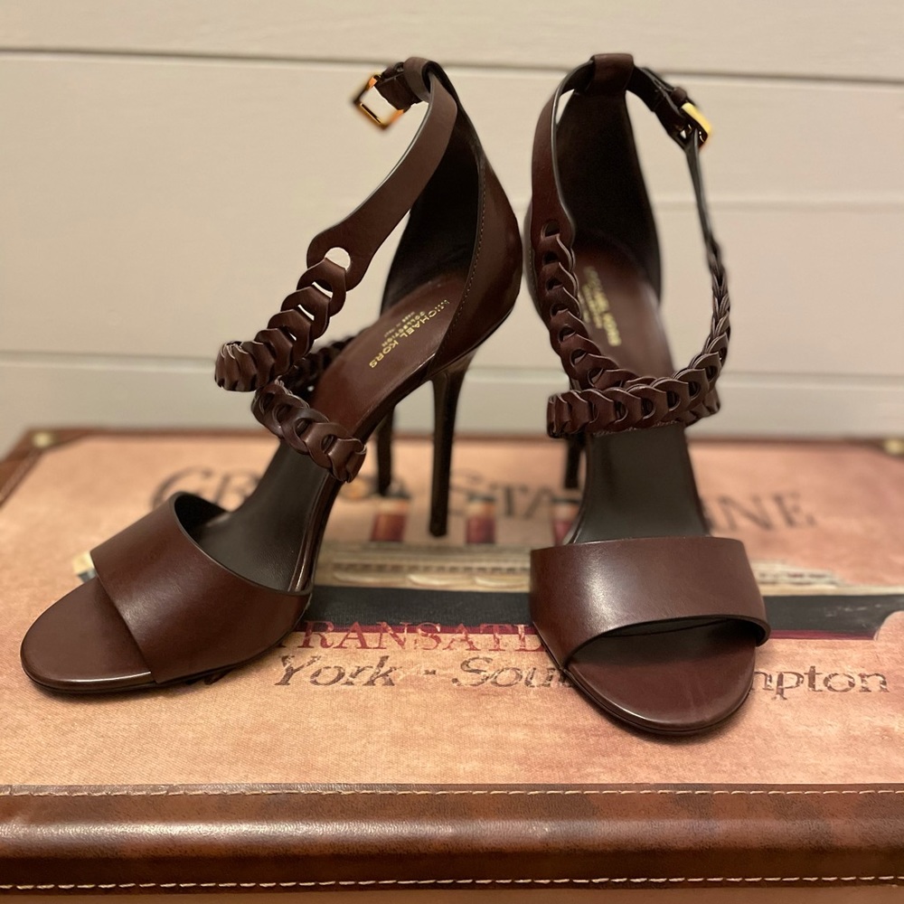Michael Kors Chocolate Sandal New